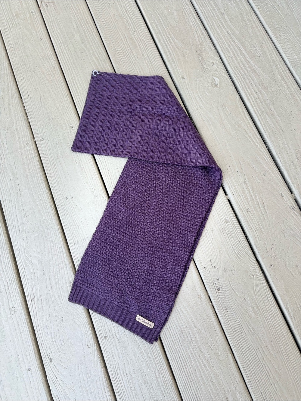 NWOT COLUMBIA Unisex Purple Knit Scarf, Size: 68”L x 10”W
